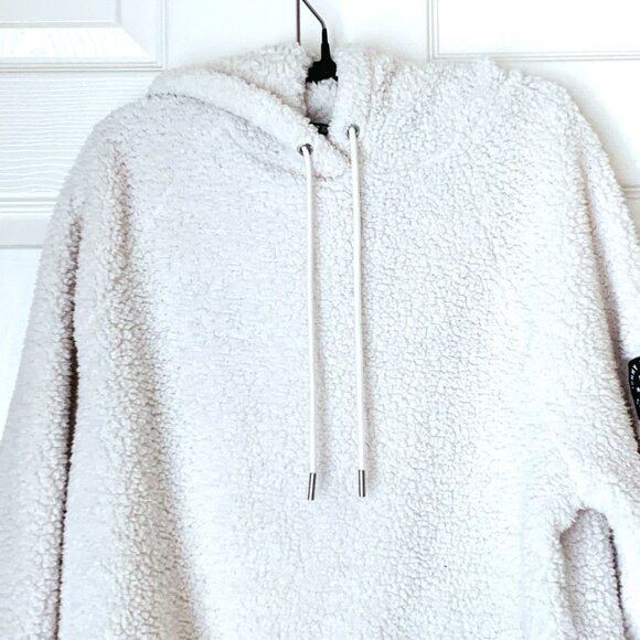 Tommy Hilfiger Sherpa Hoodie Teddy Bear Fleece Pullover w/ Sleeve Logo – Size M - Picture 8 of 9